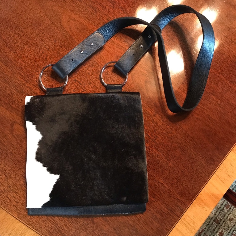 Maria by Enmon Cross-Body Purse